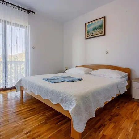 Niko Apartmán *