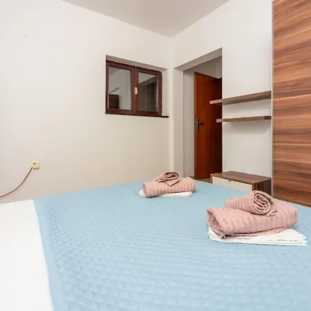 Apartment Niko Crikvenica