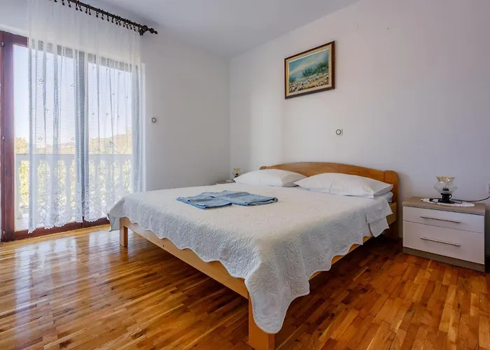 Niko Apartman *